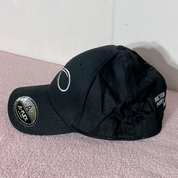 5/$25 Black Hat With Infinity Symbol Fort Chipewyan L/XL - Picture 3 of 8